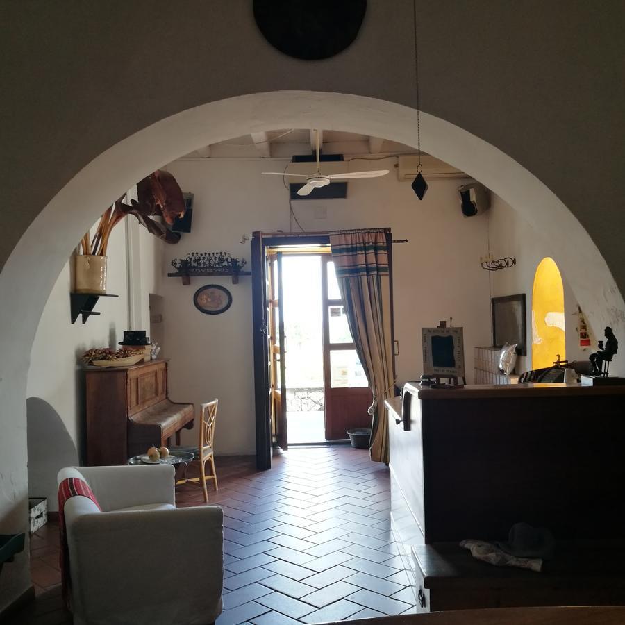 La Locanda Del Barbablu Стромболі Екстер'єр фото